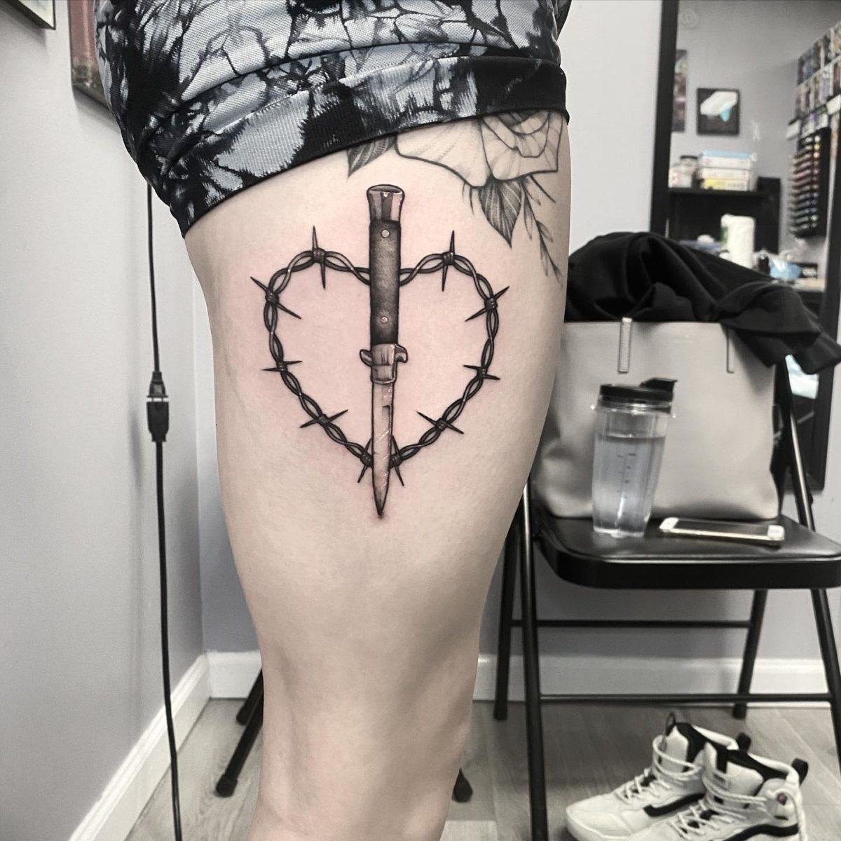 barbed wire tattoos for girls