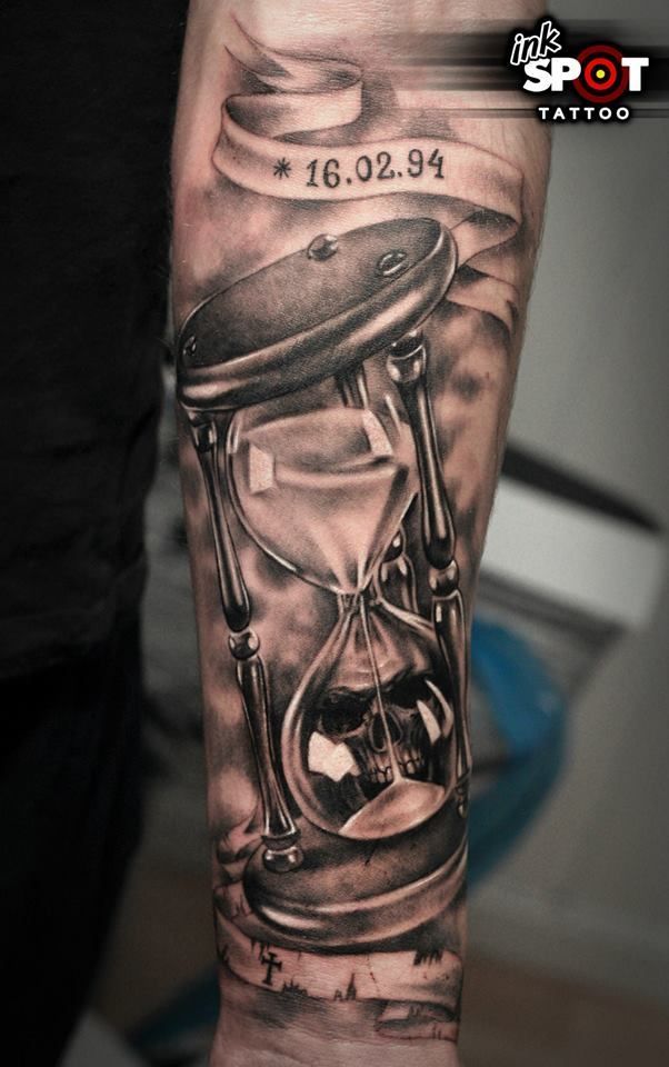 The Meaning Behind Broken Hourglass Tattoos: Capturing the Essence of Transience