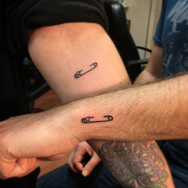 Exploring the Meaning of a Safety Pin Tattoo: A Guide to the Meaning Behind This Tattoo Design