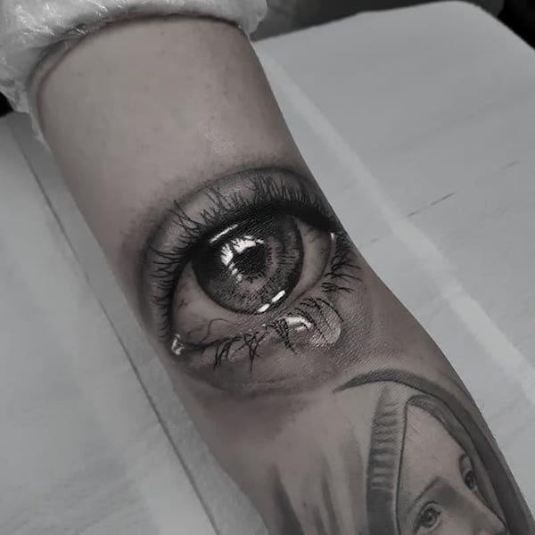 Crying Eye Tattoo Meaning: The Deeper Meanings Behind Popular Tattoo ...