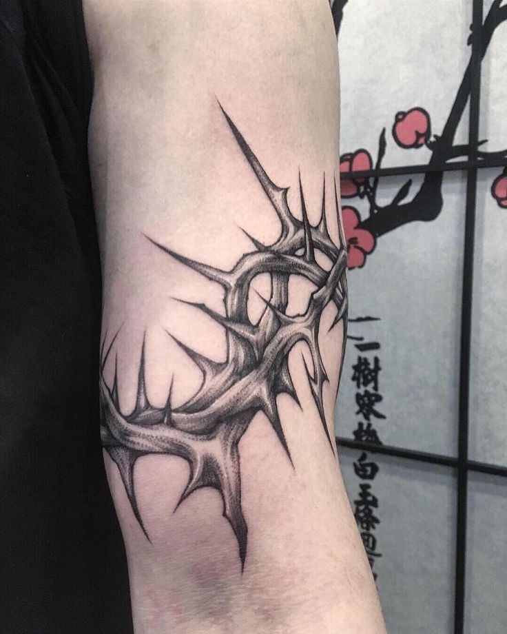 Tattoo Thorns Meaning Symbolism Culture And Personal Expression Tattoo Thorns Meaning Symbolism Culture And Personal Expression