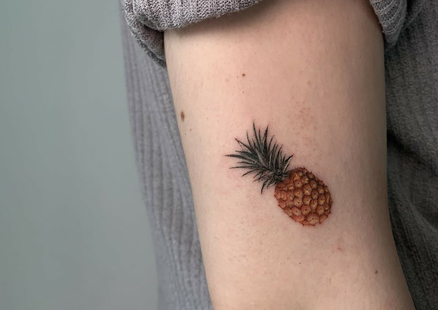 Pineapple Tattoo Meaning: The Captivating and Symbolic Pineapple Tattoo Designs Meaning and Inspiration