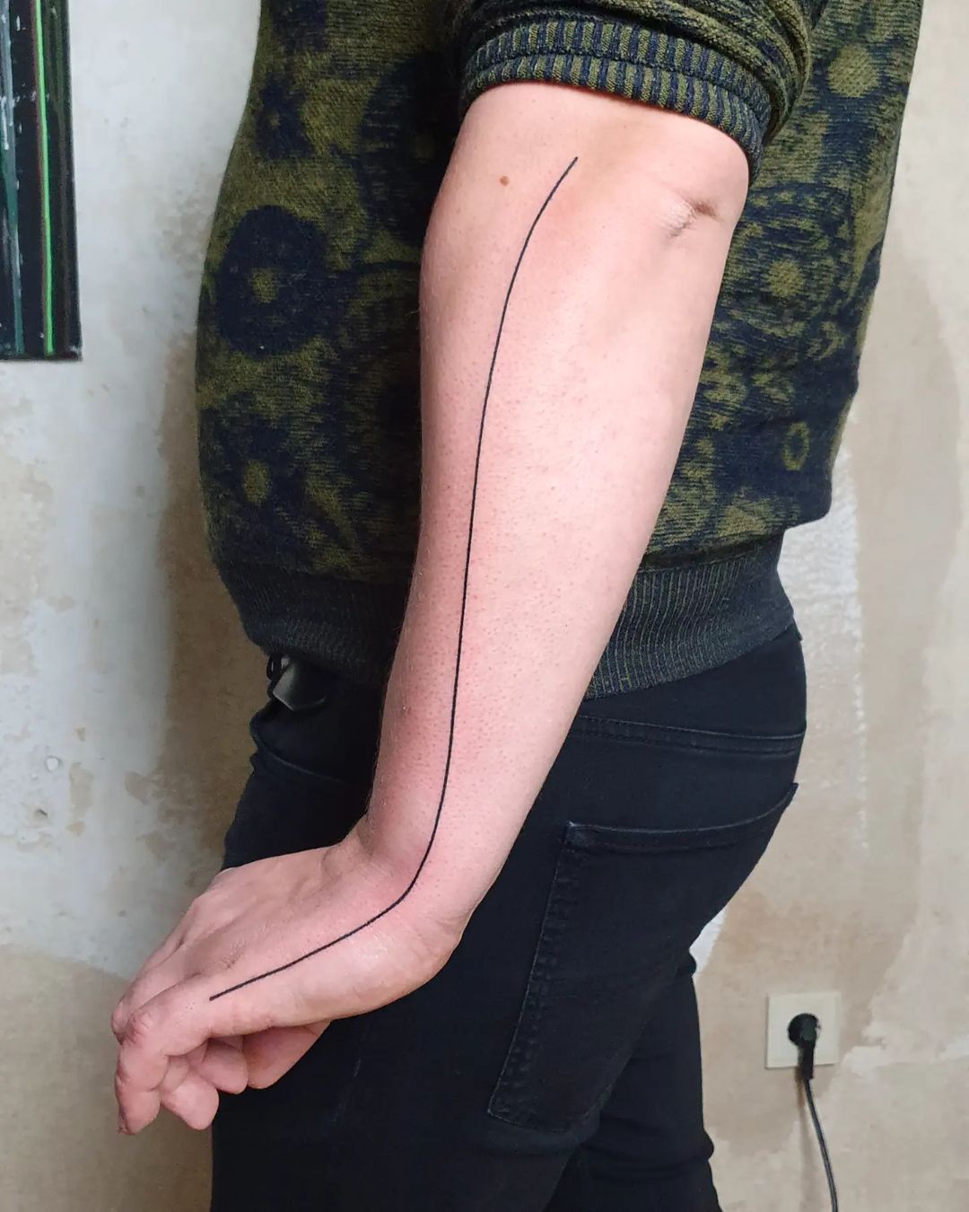 Straight Line Tattoos Meaning: Straight Line Tattoos Meaning and Designs A Comprehensive Guide