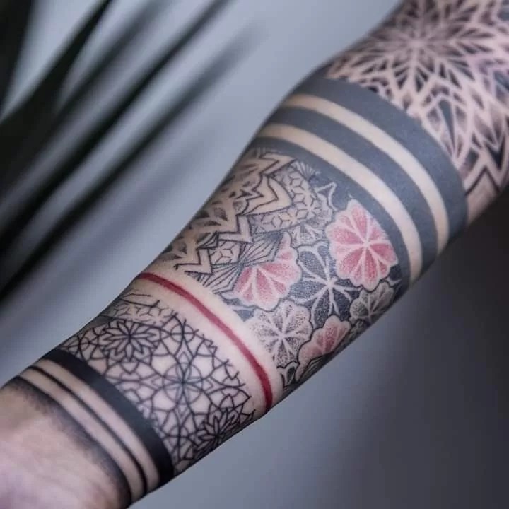 Tattoo Bands Meaning: The Meaning Behind Tattoo Bands Designs, Symbolism, and Ideas