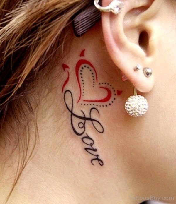 Tattoos Behind the Ear Meaning: The significance, patterns, and creative influences of tattoos located at the rear of the ear.