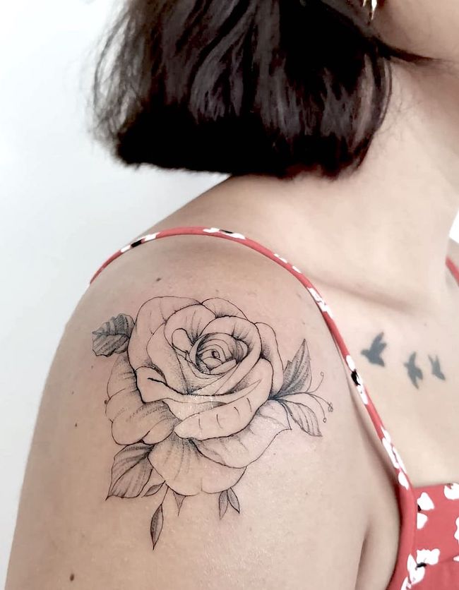 Shoulder Tattoo Meaning Symbolic Interpretations and Designs